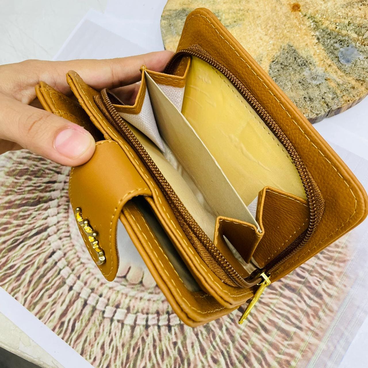 NUEVA BILLETERA DAMA  ANTIFLUIDO