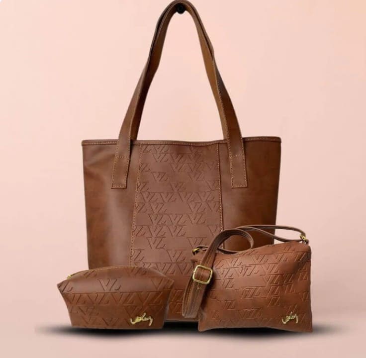NUEVO TRIO DE BOLSOS EN CUERO